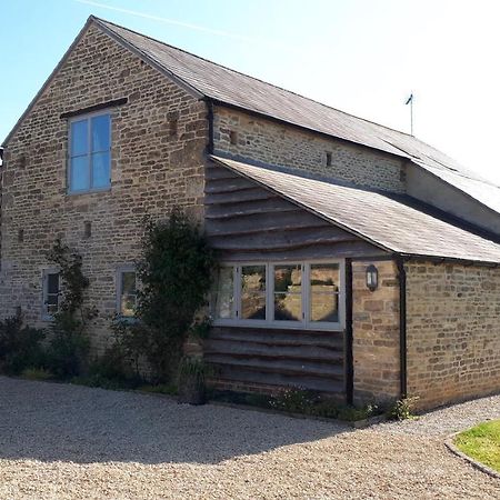 Bed and Breakfast The Byre North End Farm Ashton Keynes Экстерьер фото