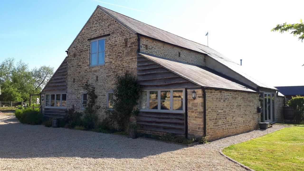 Bed and Breakfast The Byre North End Farm Ashton Keynes Экстерьер фото